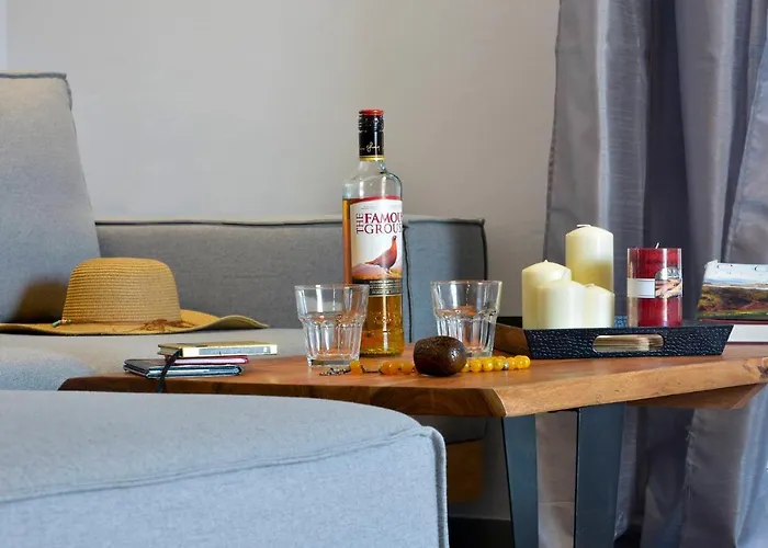 Stylish Privet Poolside Ájosz Jeórjosz