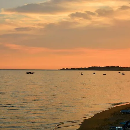 Casa de Férias Stylish Privet Poolside *